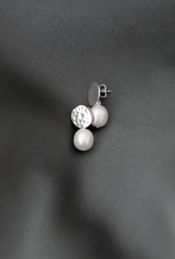Gauhar - Pearl Drop Earrings, silver